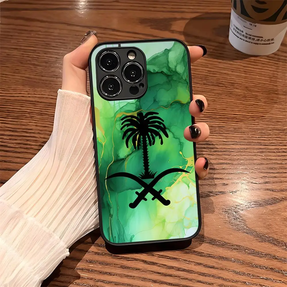 جراب هاتف آيفون بتصميم شعار المملكة العربية السعود...