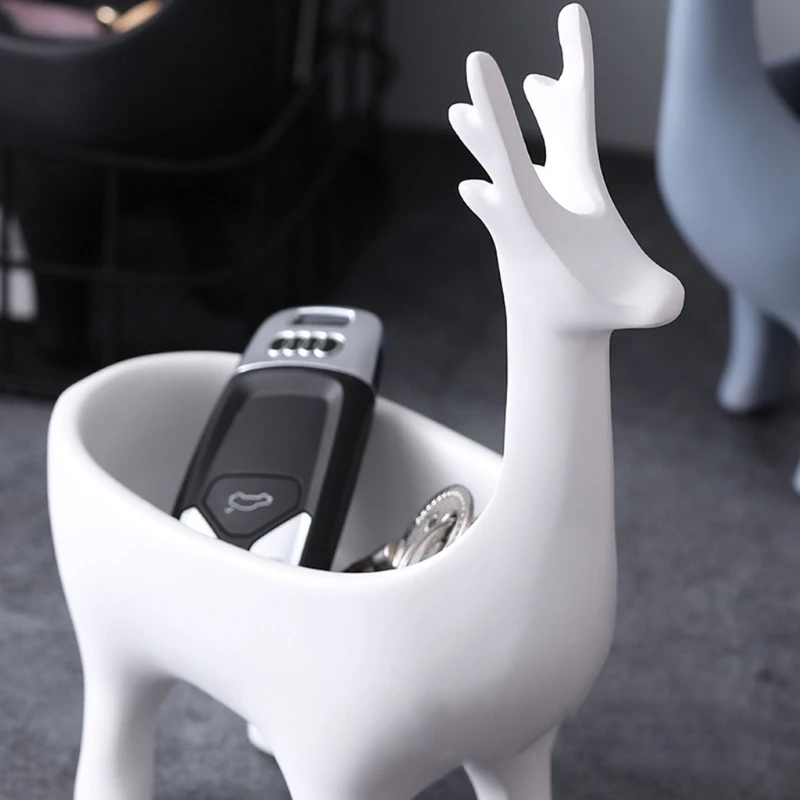 

Nordic Resin Deer Ornament for Key Holder Animal Sculpture Jewelry Dec