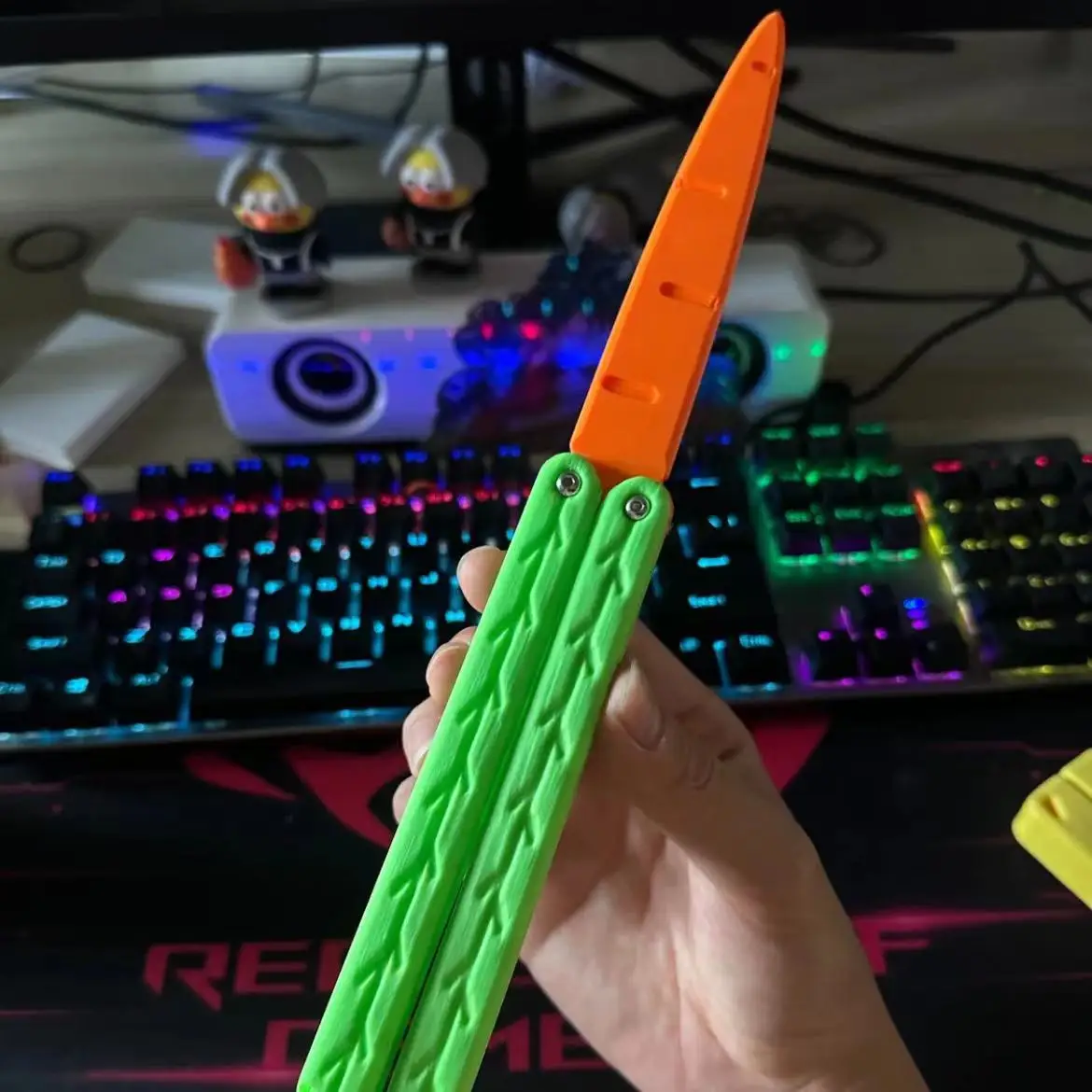 Butterfly Radish Knife Model Boyfriend's New Toy Stupid and Adolescent Little Toy Netizens Folding Butterfly Radish Knife
