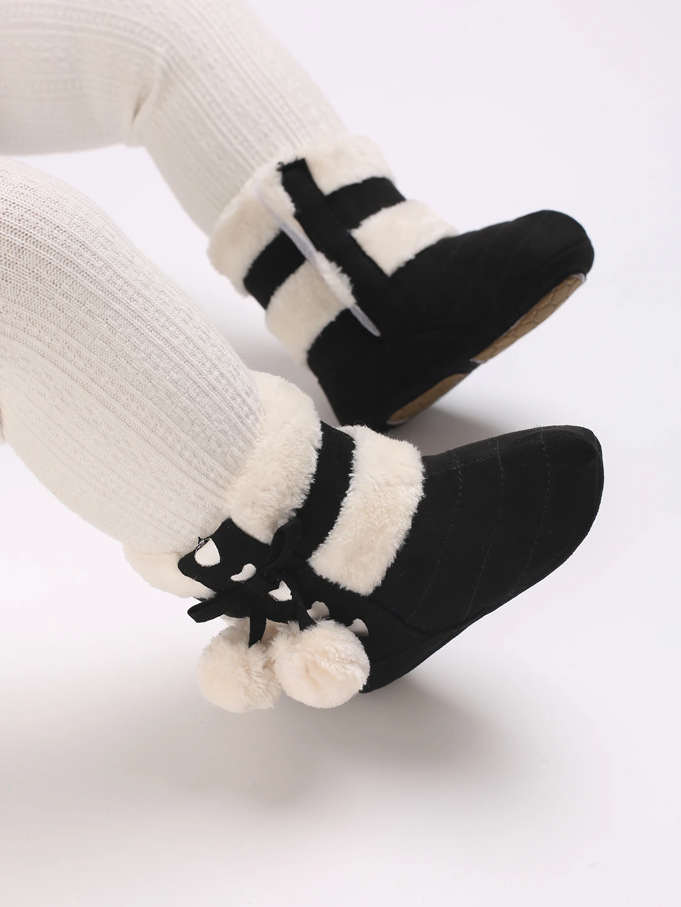 0–18 Monate Baby-Winterstiefel – Plüsch-Schneestiefel mit süßer Schleife | Warmer erster Schritt – Detail 10
