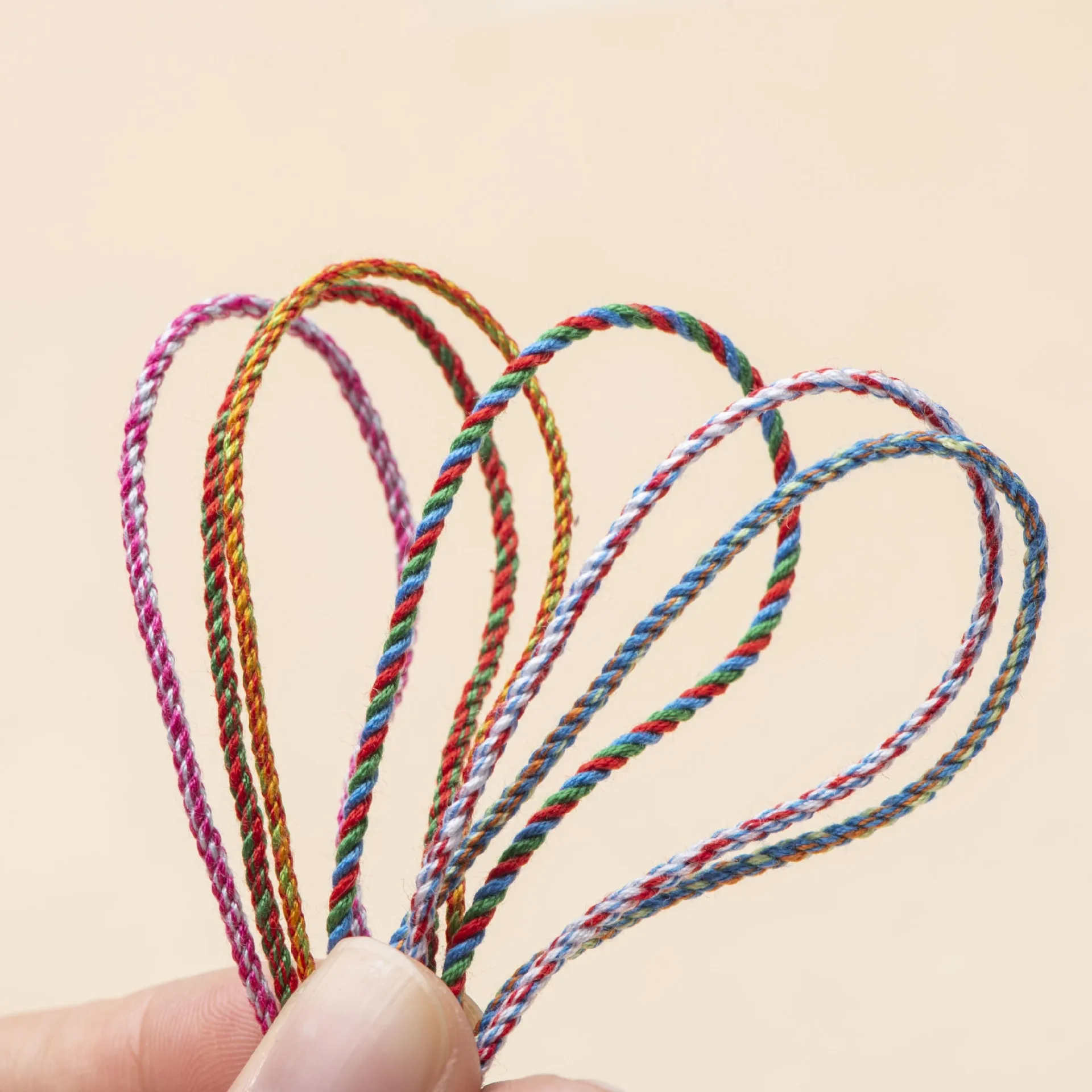 10 야드/로트 2mm 4 가닥 3 색 땋은 코튼 짠 로프 트위스트 쥬얼리 라인 Diy 핸드 로프 매는 밧줄 목걸이 교수형 코드