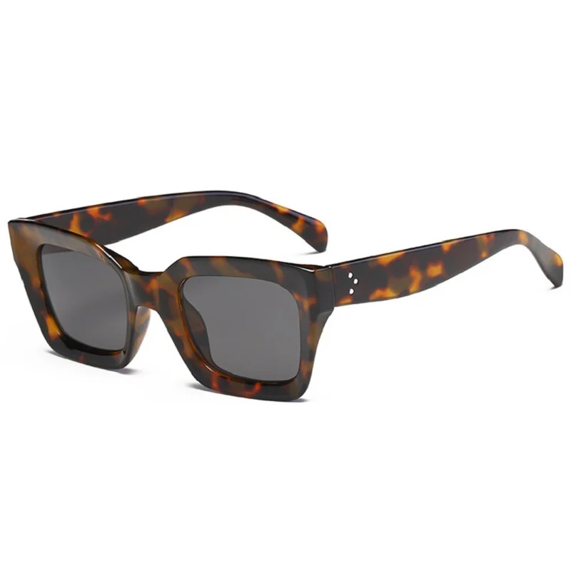 Luxury Brand Women's Vintage Oversized Square Sunglasses with UV400 Protection - Black