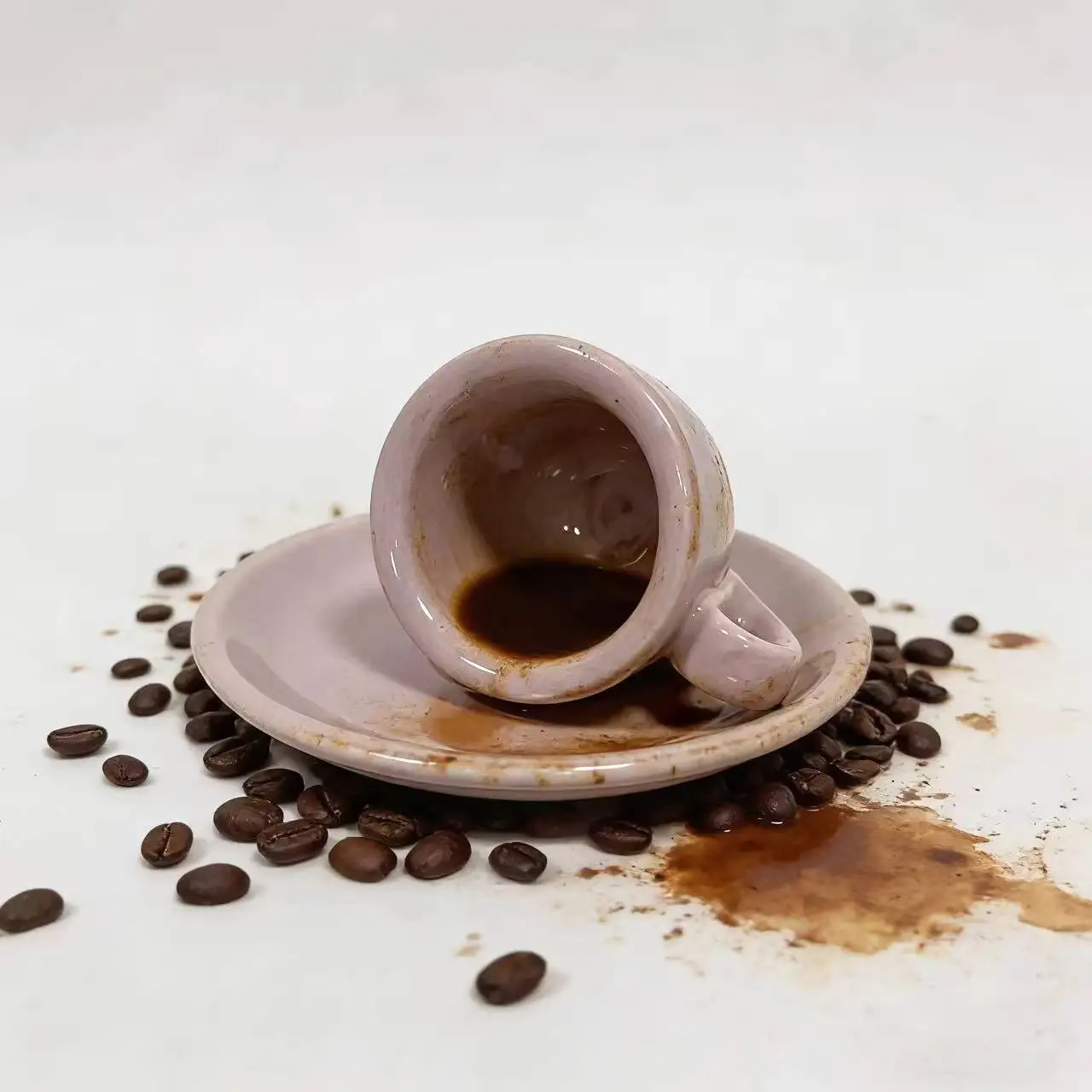 새로운 포도색 대회용 9MM 초두꺼운 50ML 이탈리아 에스프레소 컵과 받침 세..