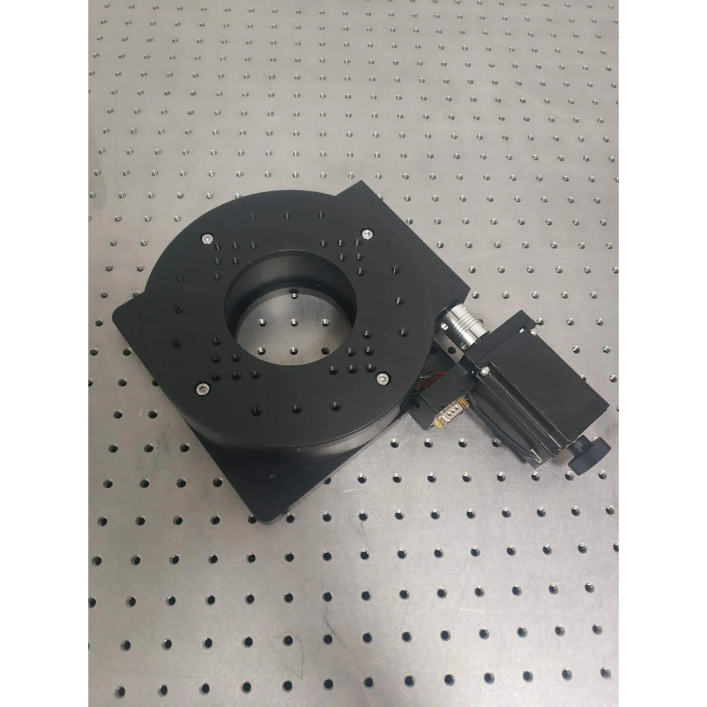 Motorized Rotary Stage, Diameter 200mm, Clear Aperture 30mm