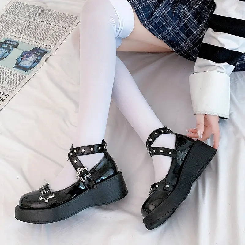 

Lolita Shoes Star Buckle Mary Janes Women Cross-tied Platform Patent Leather Girls Rivet Casual Platform Small Leather Shoe 2023