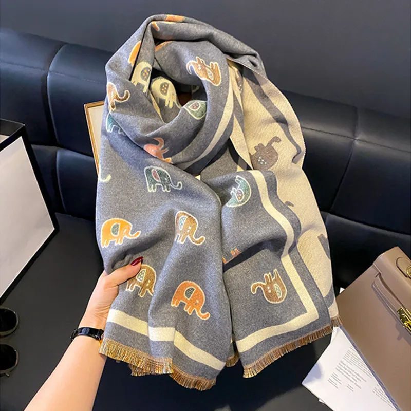 2024 Fashion Scarf Ladies Luxury Shawl Print Warm Cashmere Elk Classic Fringe Scarf Large Size 180cm Scarf Hijab