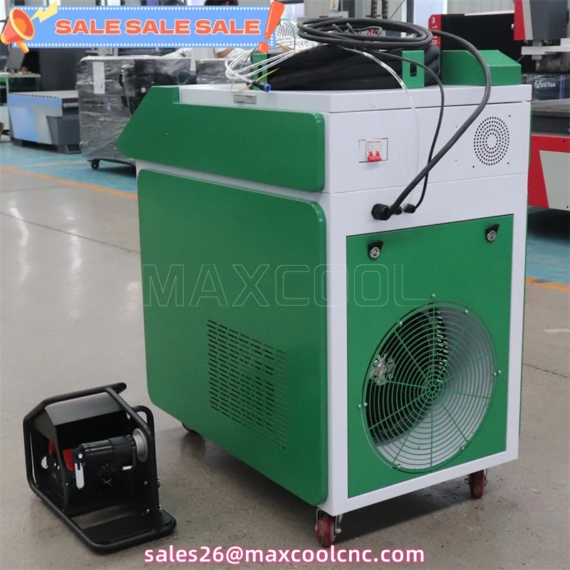 Water Cooled Handheld Laser Welder Machine 1500W 3 in 1 Welding Cleaning Cutting Soldering Laser Welder Rust Removal Machine