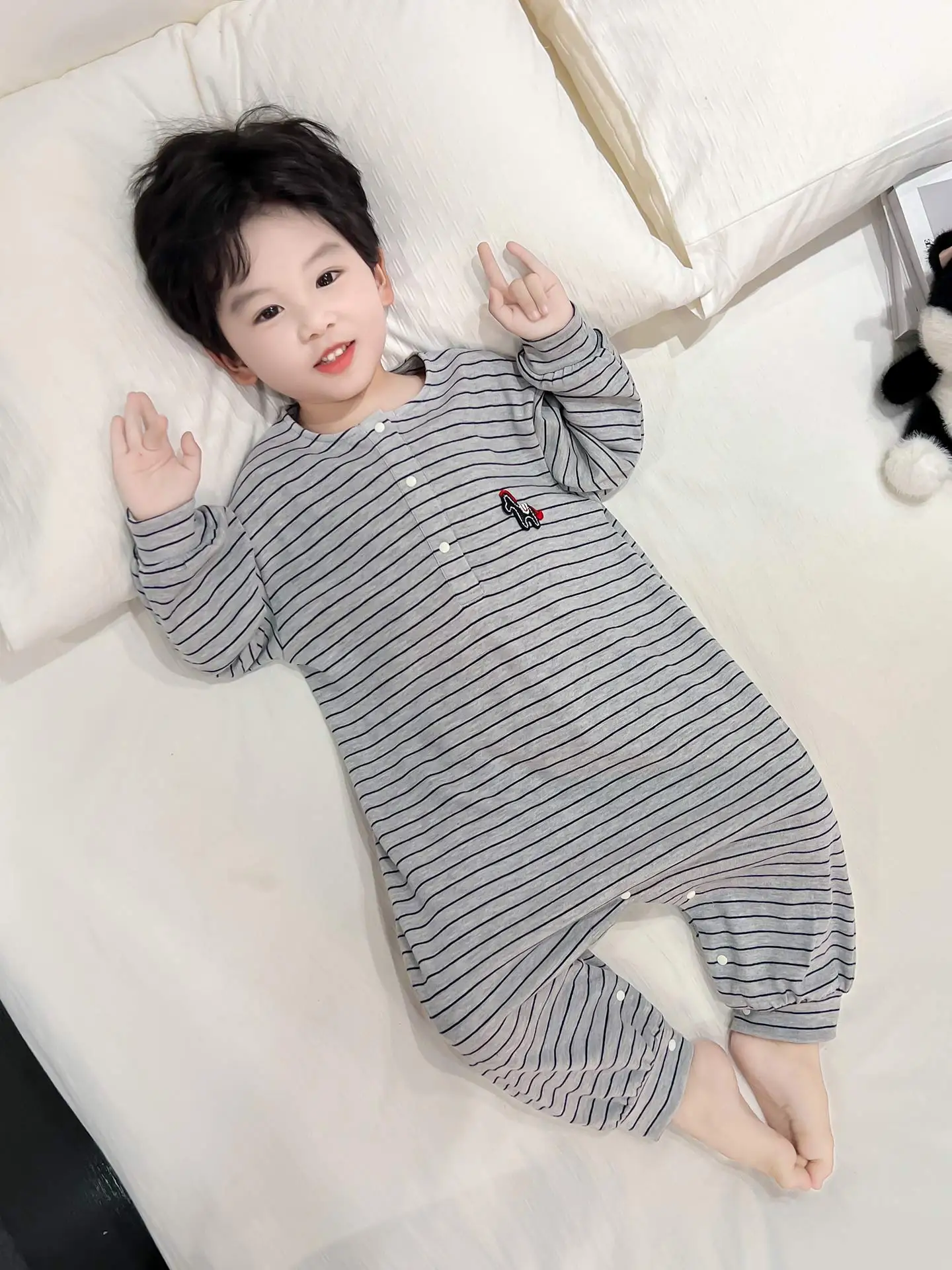 남아용 봄 가을 긴팔 얇은 면 파자마 일체형 잠옷  및 아동용 홈웨어 편안하고 통기성 좋은