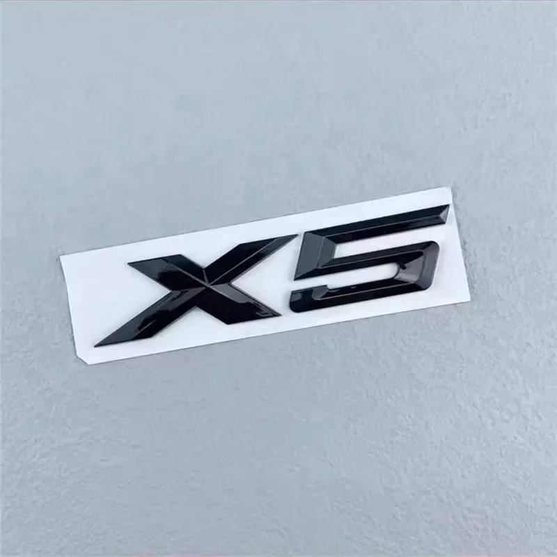 3D ABS 블랙 크롬 자동차 편지 후면 트렁크 엠블럼 배지 X1 X2 X3 X4 X5 X6 X7 로고 BMW E70 E53 F15 G05 데칼 스티커 스타일링