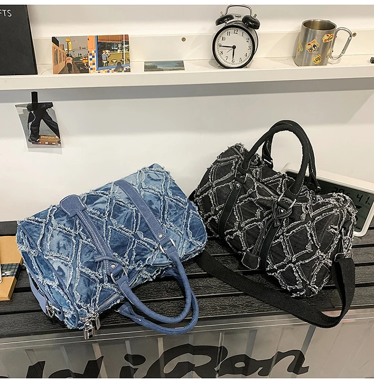 2025 Neuer Stil Personalisierte Retro-Denim-Handtasche, Patchwork Distressed Große Reisetasche, Modische Vielseitige Umhängetasche – Detail 7