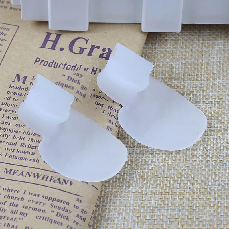 Pexmen 2Pcs Soft Tailor\'s Bunion Corrector Pad Bunionette Straightener Pinky Toe Separator Protector Shield Pain Relief Spacer