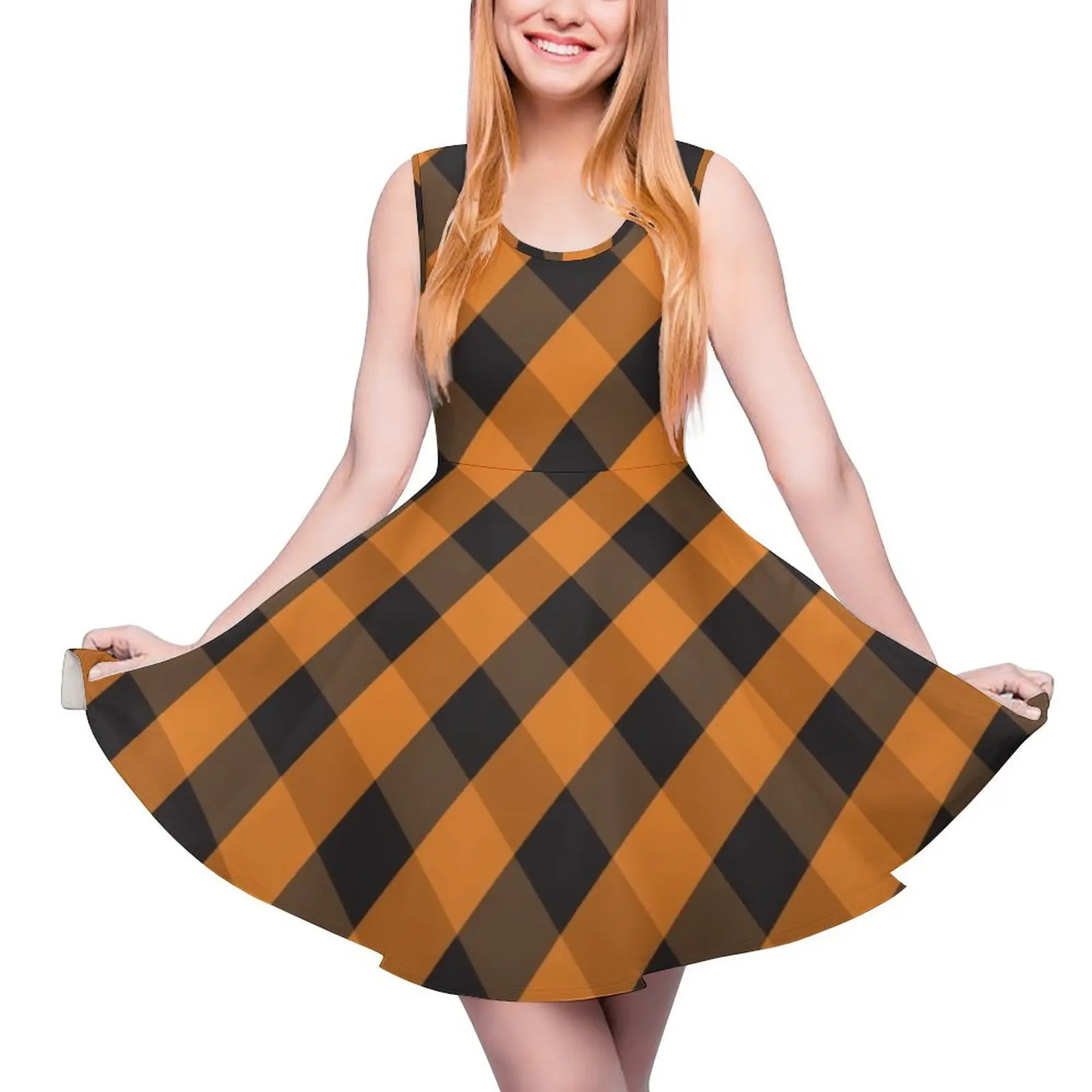 

Женское платье в клетку, без рукавов