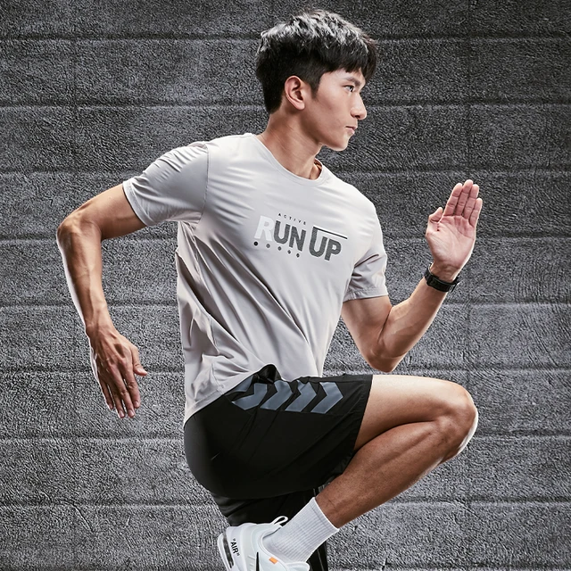 Run Up Men's Sports & Fitness T Shirt