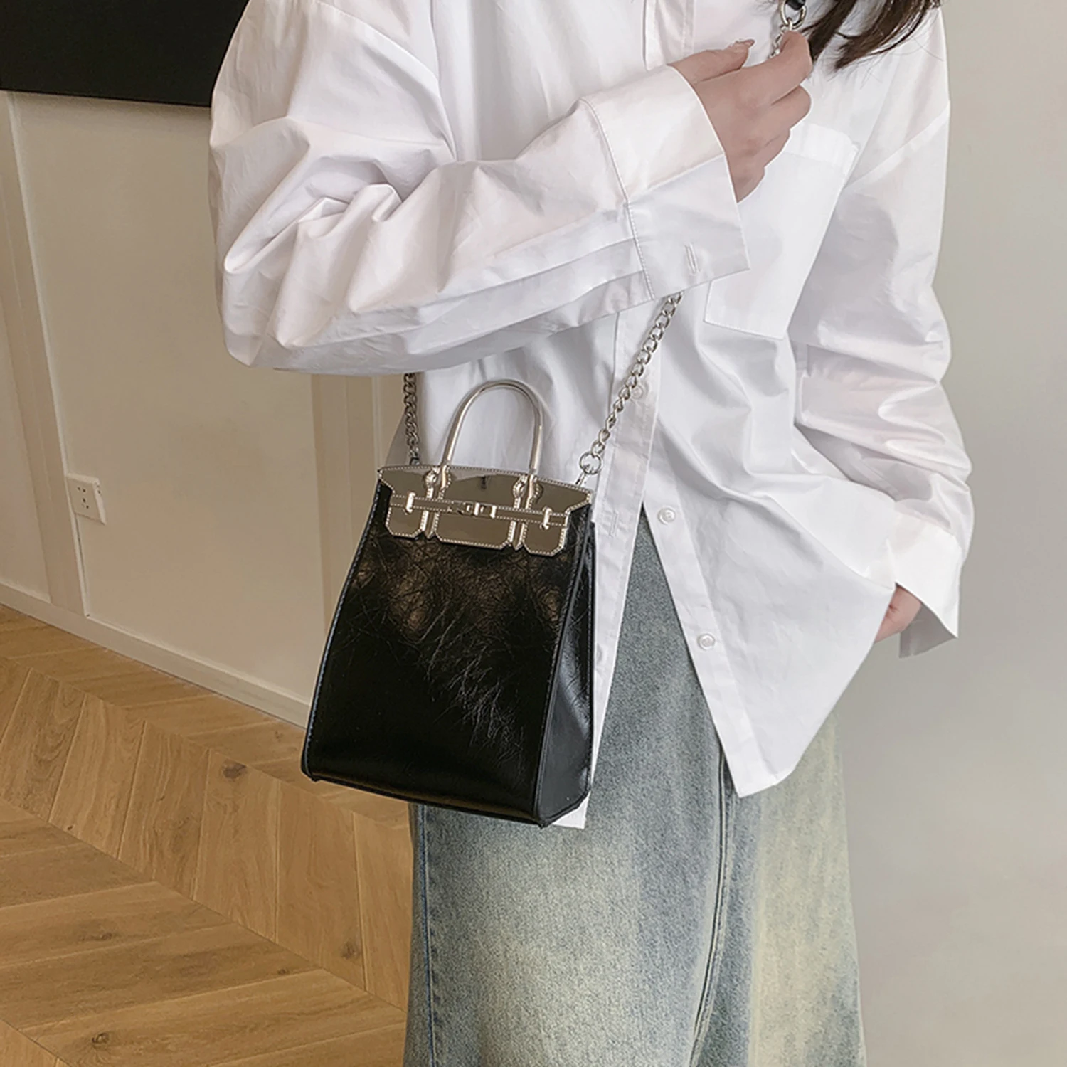 Women's Lychee Patterned Iron Buckle Mobile Phone Bag High-end And Fashionable Handbag Single Shoulder Crossbody Bag