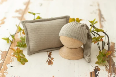 light khaki