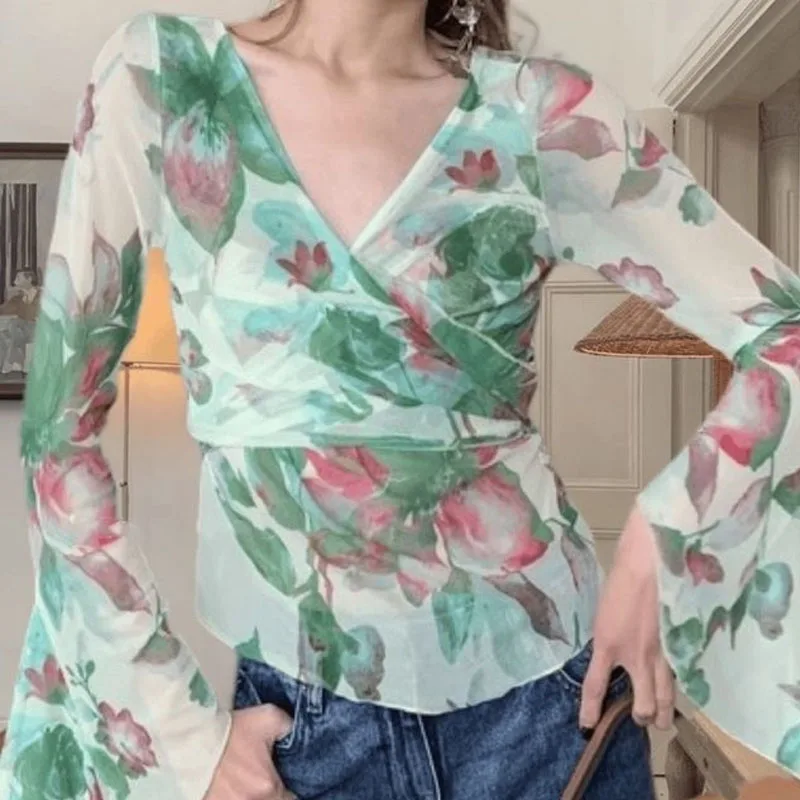 

Summer Lady Fashion Unique Extravasation Printing Tops V-neck Flexibility Gentle Frenulum Fishtail Sleeve Peach Blossom Shirt