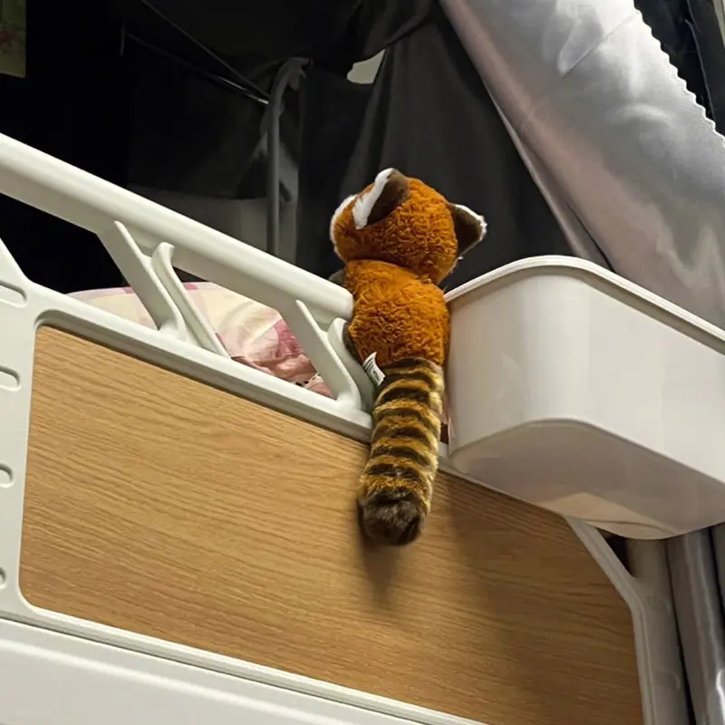 

Creative cute red panda snapping circle doll, doll bed, cute dormitory goodies, plush toys