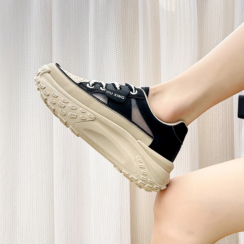 Spring and Summer Women's Golf Shoes Classic Women's Outdoor Walking Shoes Women's Comfortable Hollow Fitness Running Shoes
