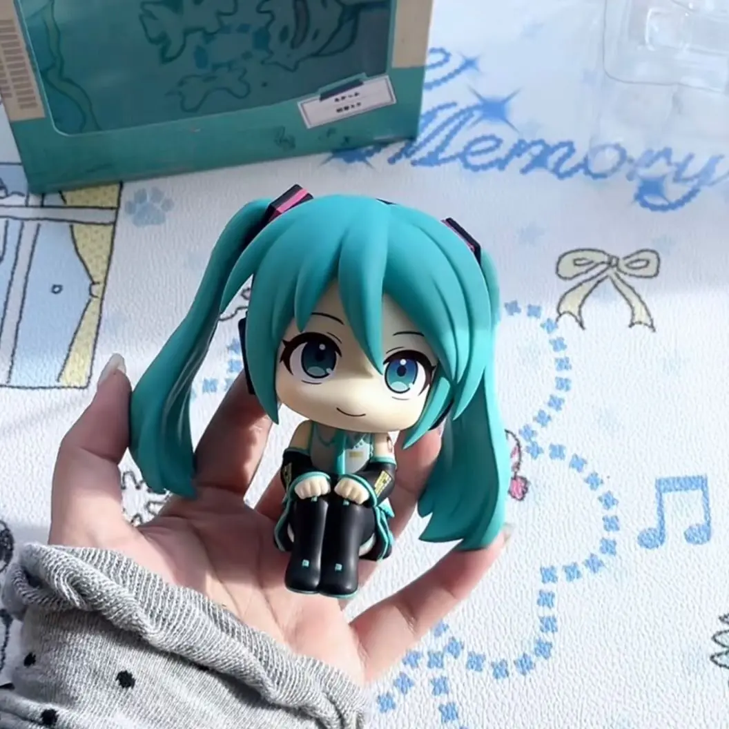 Kawaii Hatsune Miku Sitting Figure - Trendy Anime Collectible Ornament Doll Gift