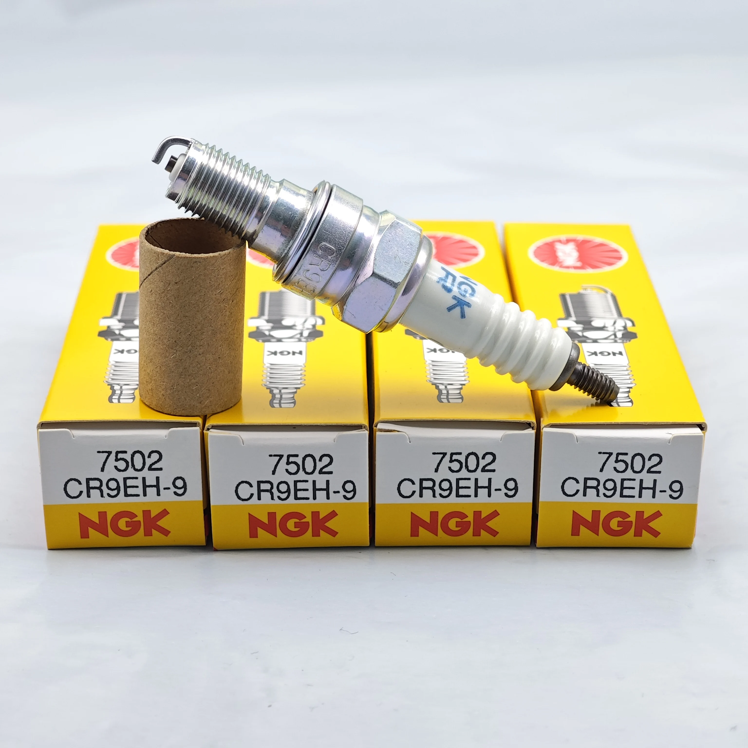 4pcs CR9EH-9 7502 NGK Spark Plug Fits CB600F CB650F CBR600F