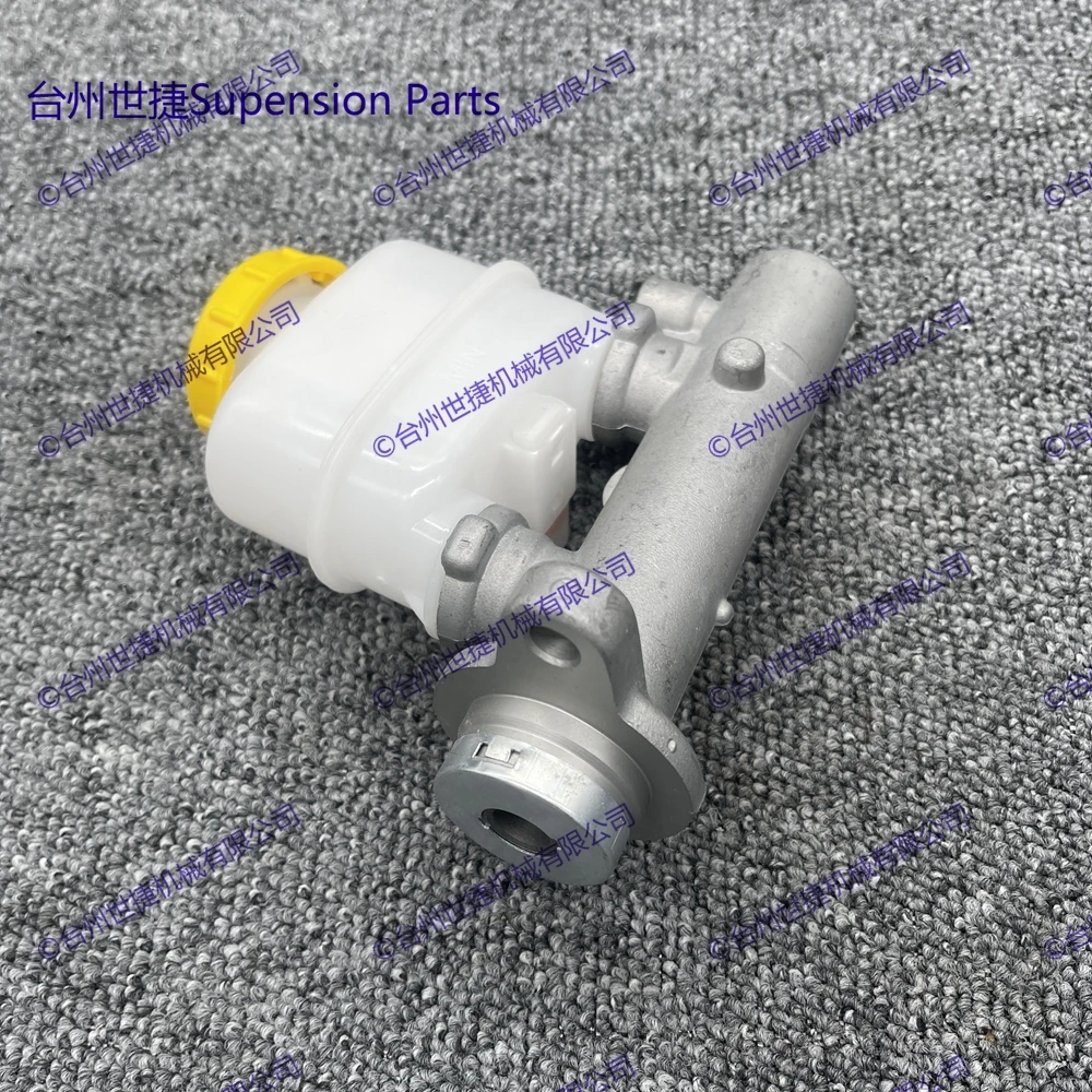 Brake Master Cylinder For NISSAN NAVARA (D22) PATHFINDER II II (R50) 46010-VK90C 46010-3S450 46010-3S460 46010-VK103 46010-VK104