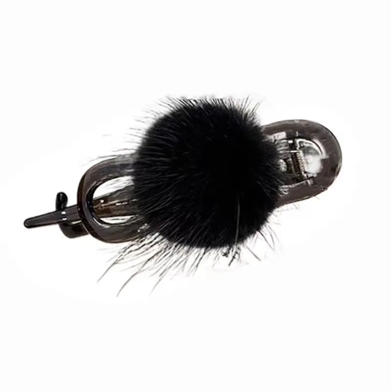 1PC Faux Fur Pom Pom Hair Clips, Soft Fluffy Hair Claws For Women, Minimalist Cute Hair Accessories, Trendy Winter Hair Decor
