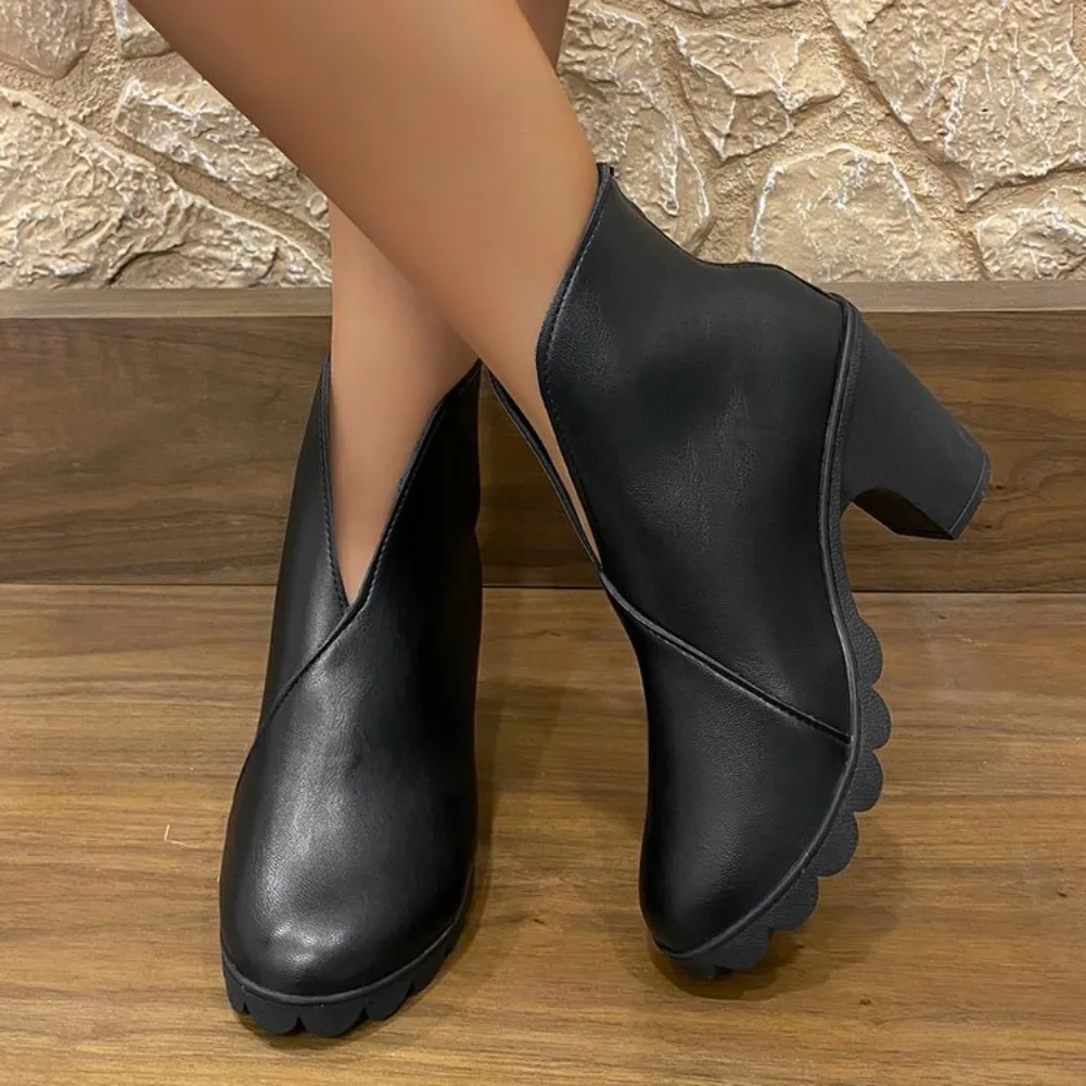 Autumn and Winter New Fashion Trend Retro Niche British Style Thick-heeled Boots Women's Versatile Casual Leather Boots 2025