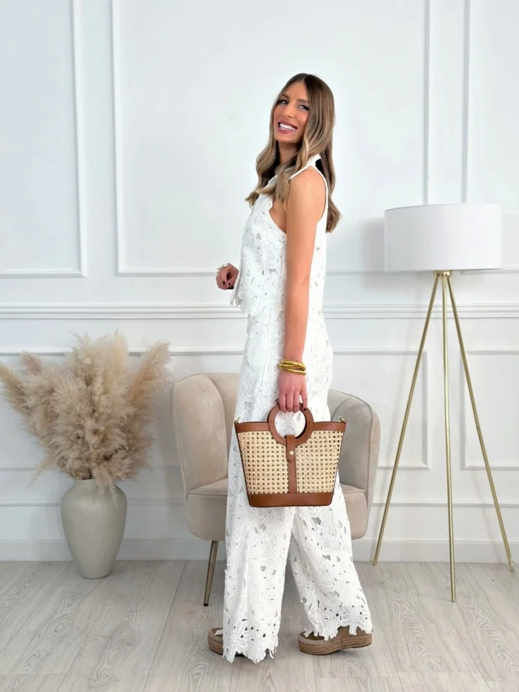 Wmstar Two Piece Sets Women Wholesale Summer Embroidered Perforated V Neck Vest Top Wide Leg Straight Trousers Set Maching Suit