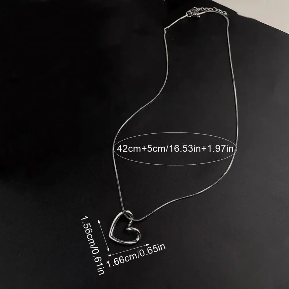 Elegant Hollow Heart Pendant Necklace Adjustable Length Jewelry for Women Wear Parties Pendant