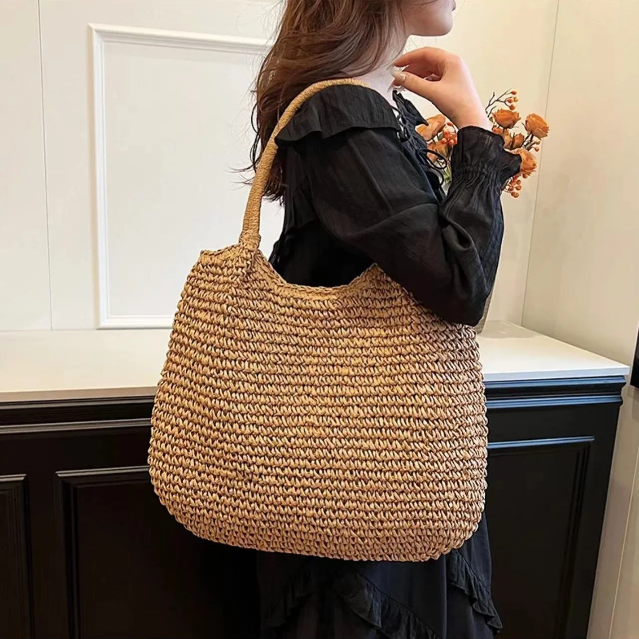 Bohemian Straw Bag Summer Handmade Beach Bag Large Capacity Shoulder Bag Vacation Rattan Totes Outdoors Seaside Handbag