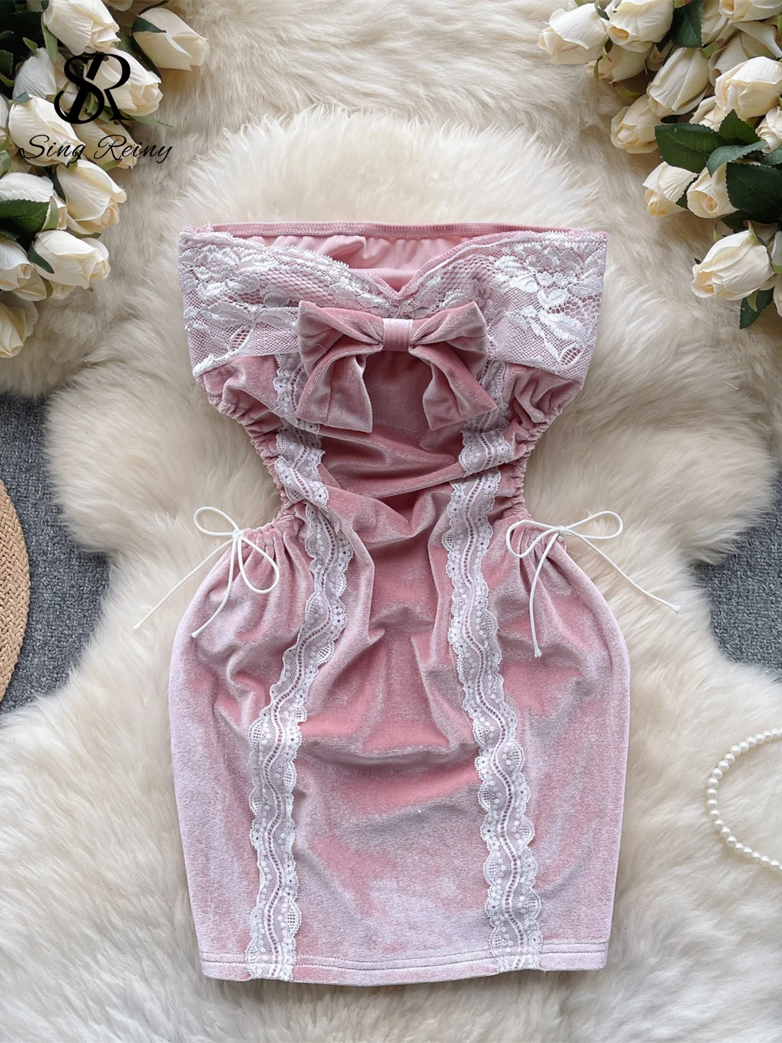 Vestidos largos de terciopelo con hombros descubiertos y mangas largas Rosa perlado