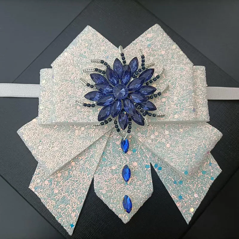 Handgefertigte Fliegen, glänzendes Band, Strasssteine, Herrenschmuck, Geschenke, High-End-Business-Bankett, Hemdkragen, Blume, Herren, Hochzeit, Fliege – Detail 6