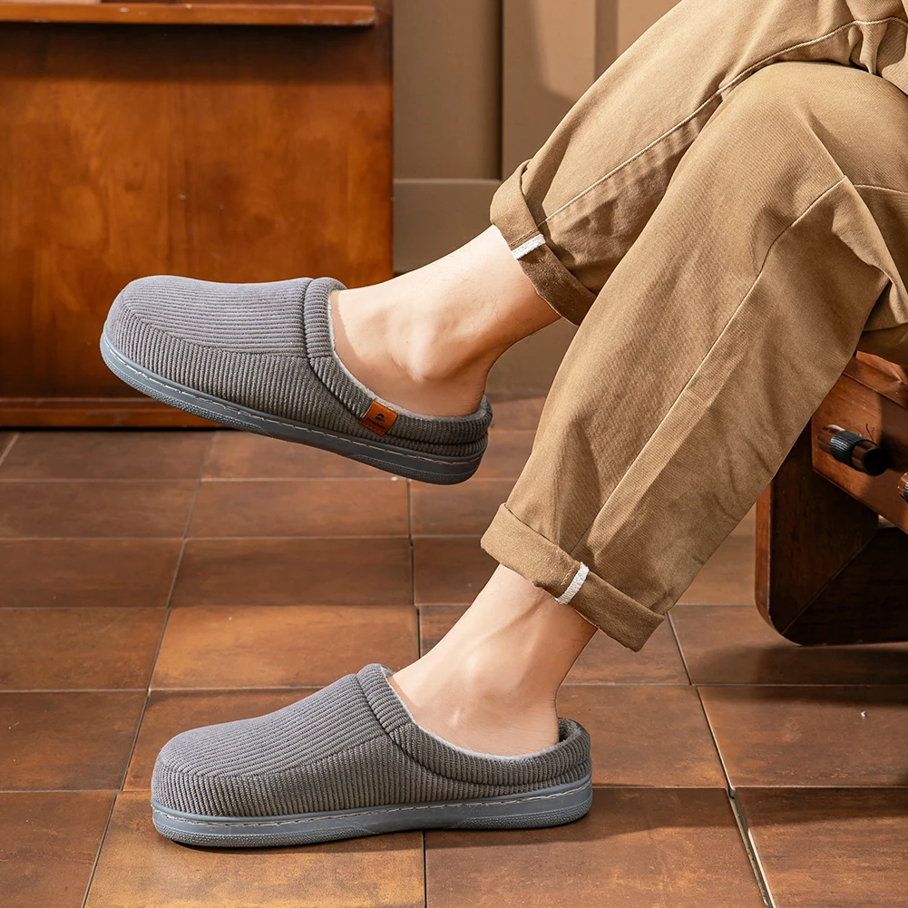 شباشب شتوية دافئة للرجال من إسفنج الذاكرة غير قابلة للانزلاق، أحذية منزلية ناعمة ومريحة للاستخدام الداخلي ونعل TPR