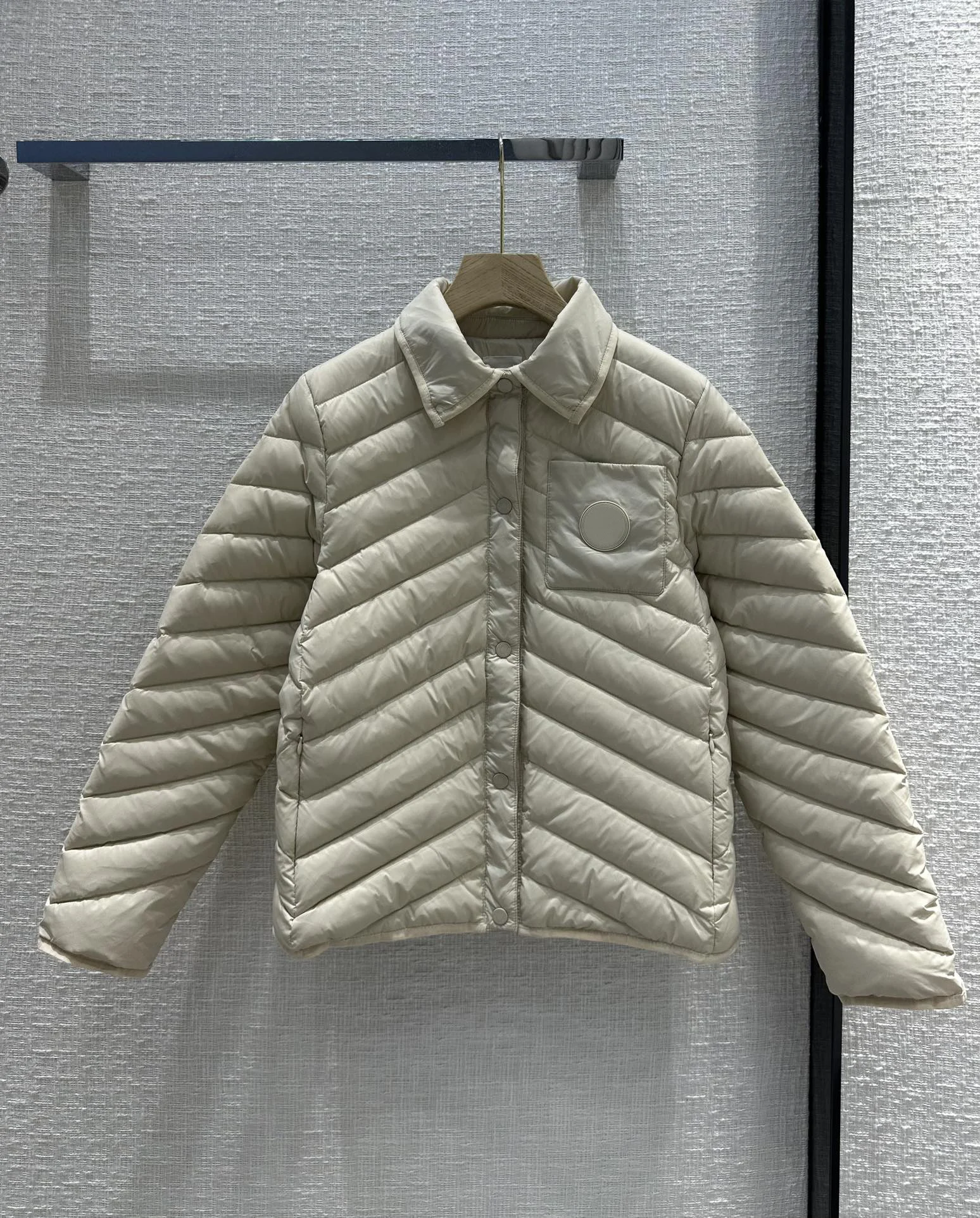 

2023 Shirt collar down jacket, slim-fit version of casual everything simple and handsome