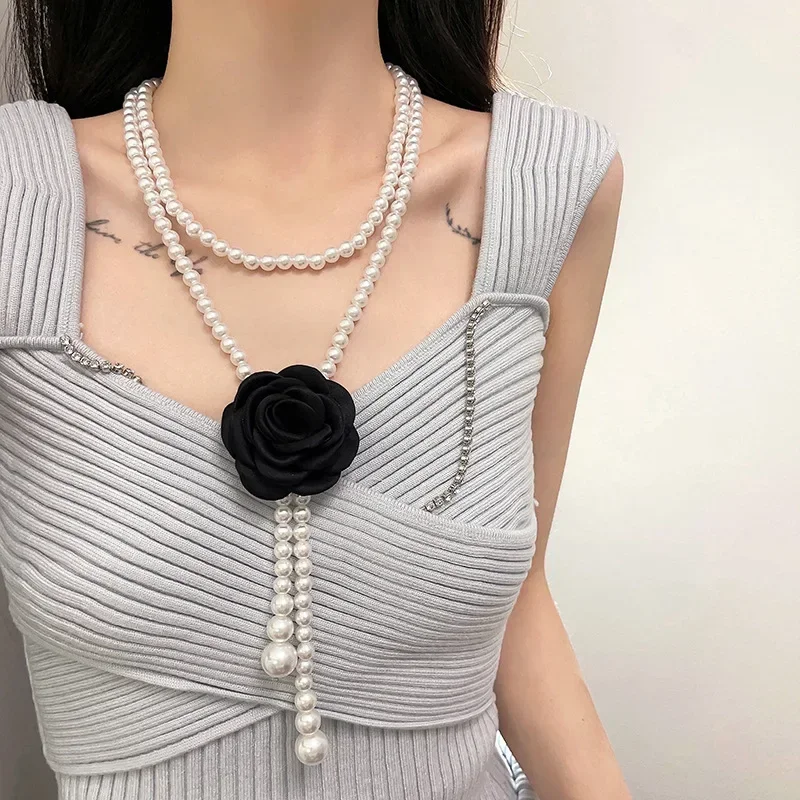 Women's New Decorative Dress Chain Thin Waist with Camellia Pearl Waist Chain Belts