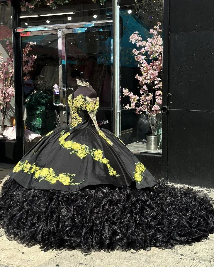 Black Gothic Charro Queen Quinceanera Dresses with Long Sleeve Floral Embroidery Ruffles vestidos de 15 quincea&ntilde;eras Sweet 16