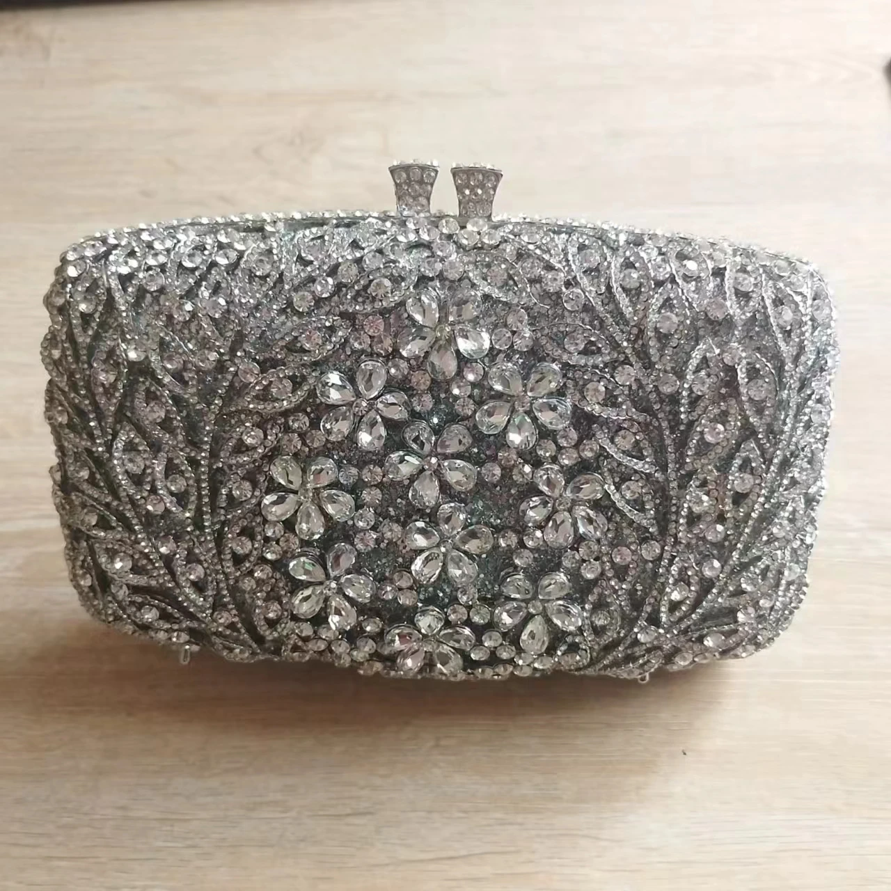 thumbnail image 1 of XIYUAN, la última cartera femenina, bolso de mano con diamantes, diseño de lujo, bolsos de mano para bodas, fiestas, diamantes de imitación, bolsos de mano plateados para el día, bolsos de noche, 1 of 4