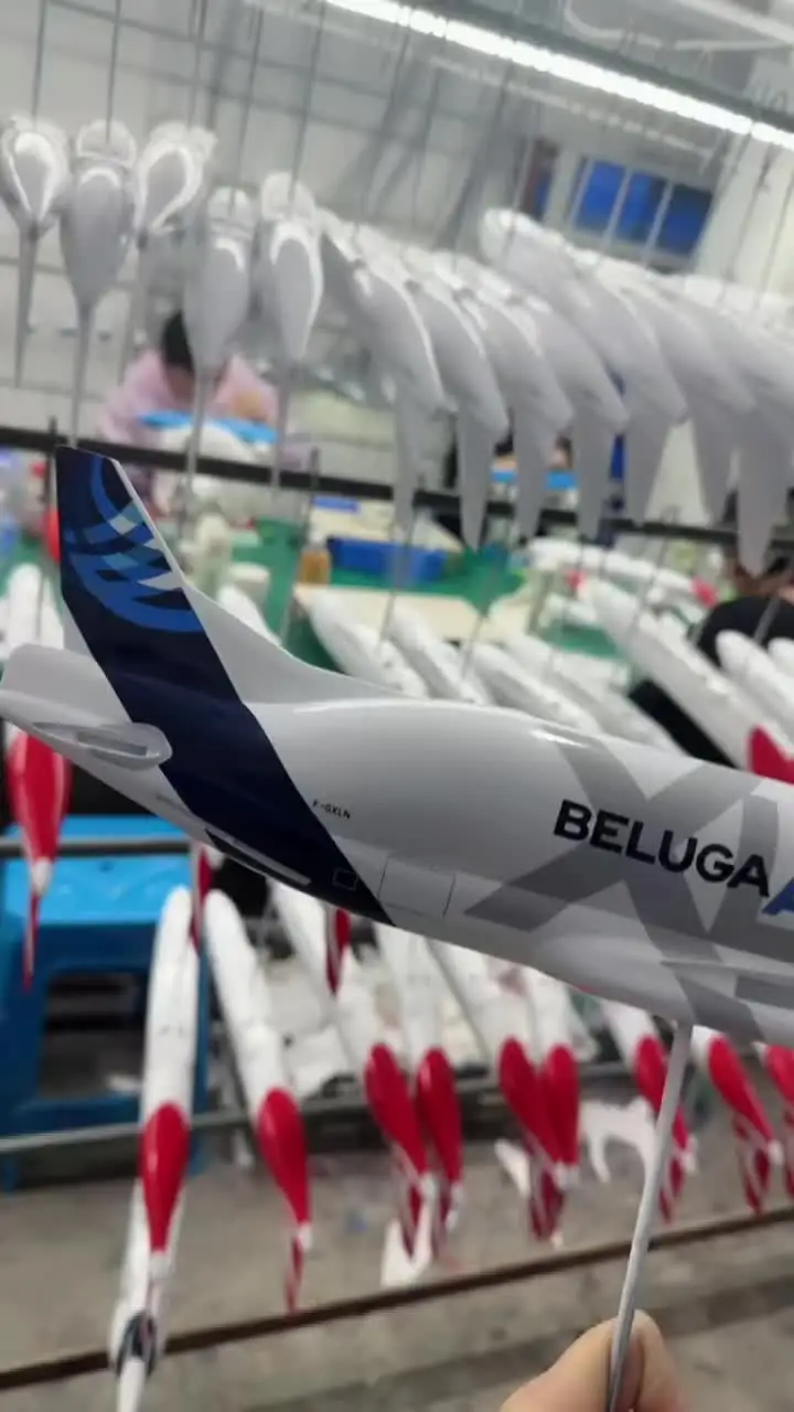 Ikappy Modèle Avion Beluga A300-600 - 20 Cm Alliage Métal - Échelle 1:200 - Blanc - Collection Aviation