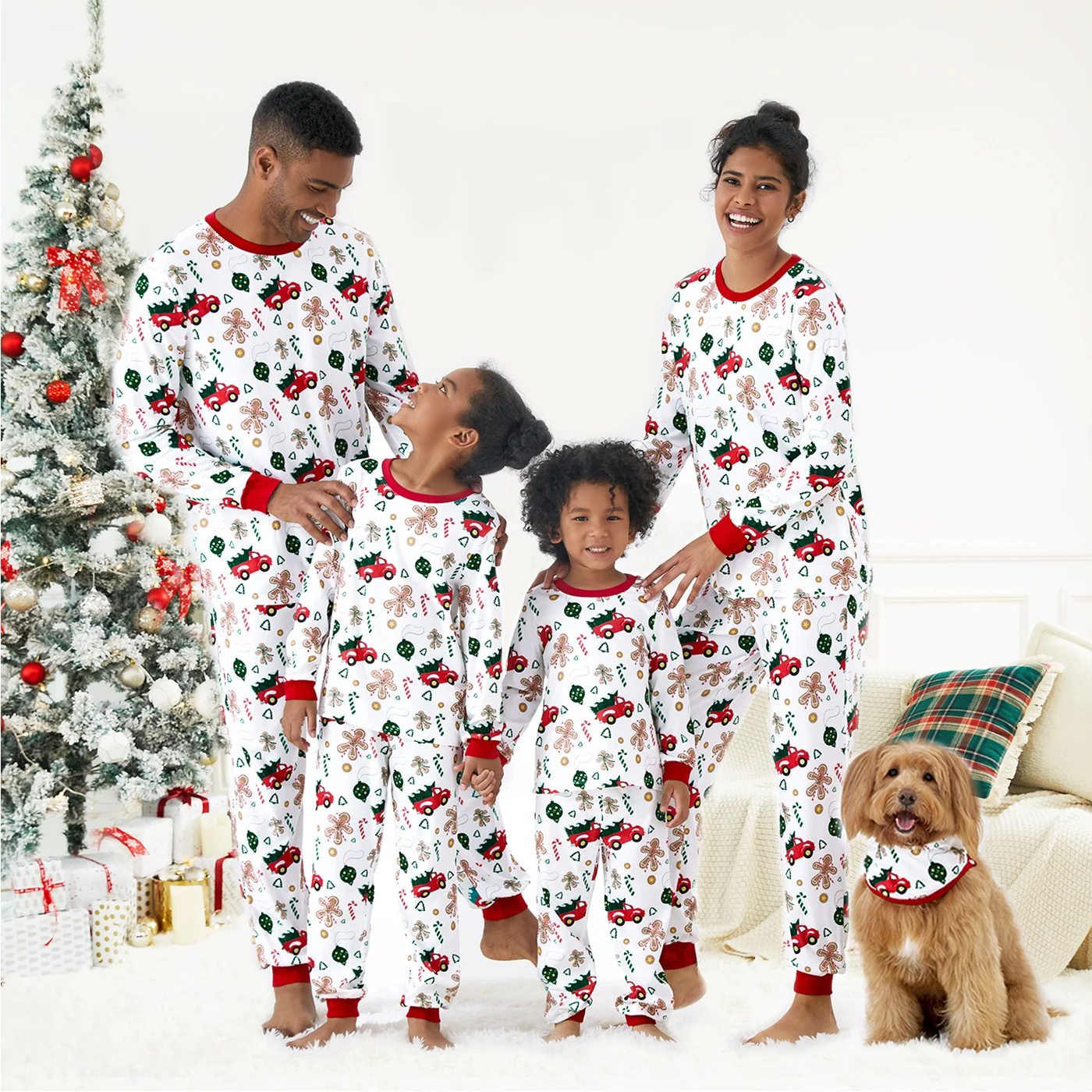 thumbnail image 2 of Conjuntos de pijamas de manga larga con estampado de camión rojo a juego para toda la familia de Navidad PatPat (resistentes al fuego), 2 of 5