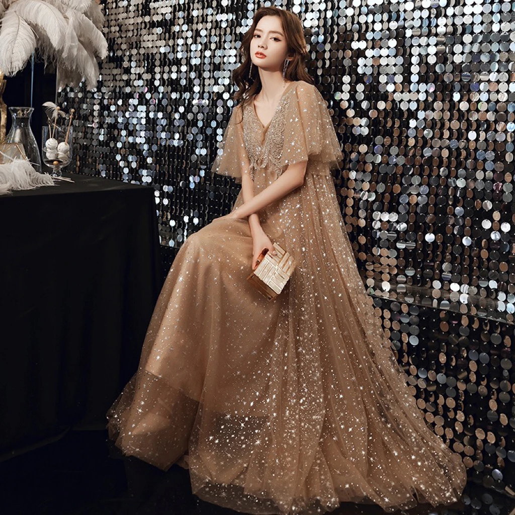 

Champagne Bridesmaid Dresses Flare Sleeve V Neck Applique Sequined Women Celebrity Banquet Temperament Prom Gowns Plus Size New