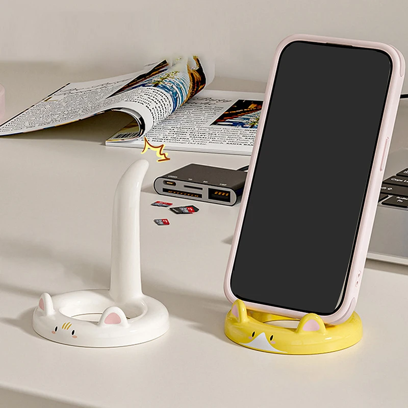 Adorable Cartoon Cat Desktop Phone Holder - Creative Decorative Ornament