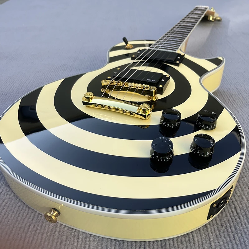 

Professional level electric guitar, guaranteed quality, made of pure solid wood, free of shipping fees for delivery.