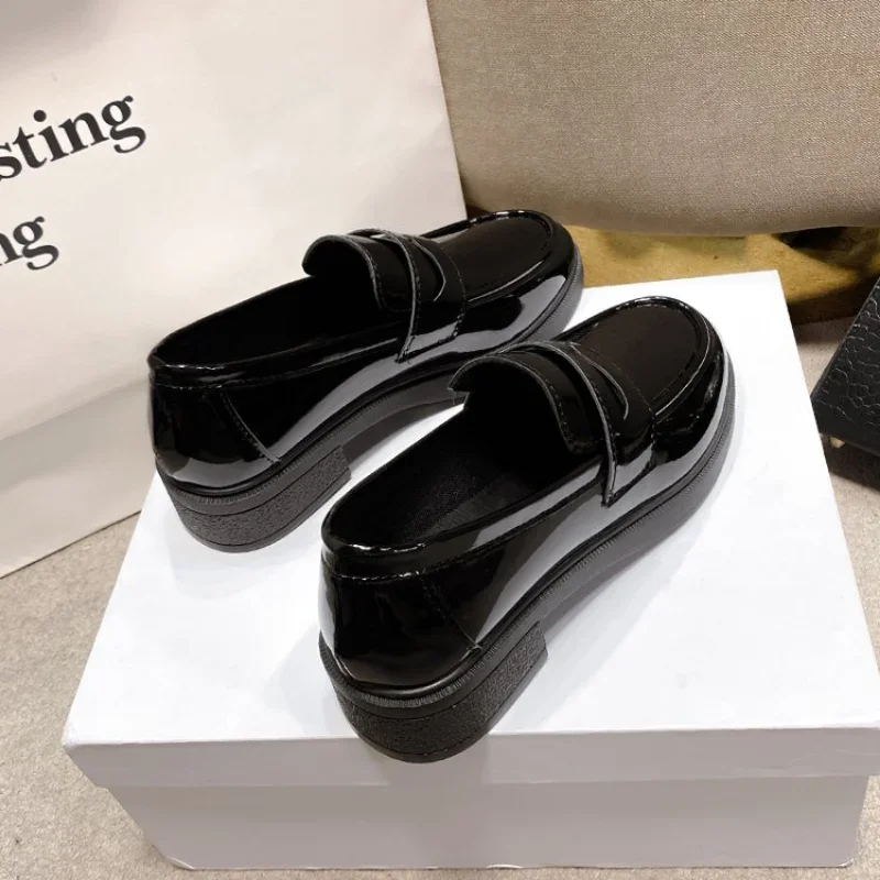 2024 New Fashion Patent Leather Loafers for Women Shoes Square Heel Slip on Office Lady Shoes Loafers Chaussure Femme 5