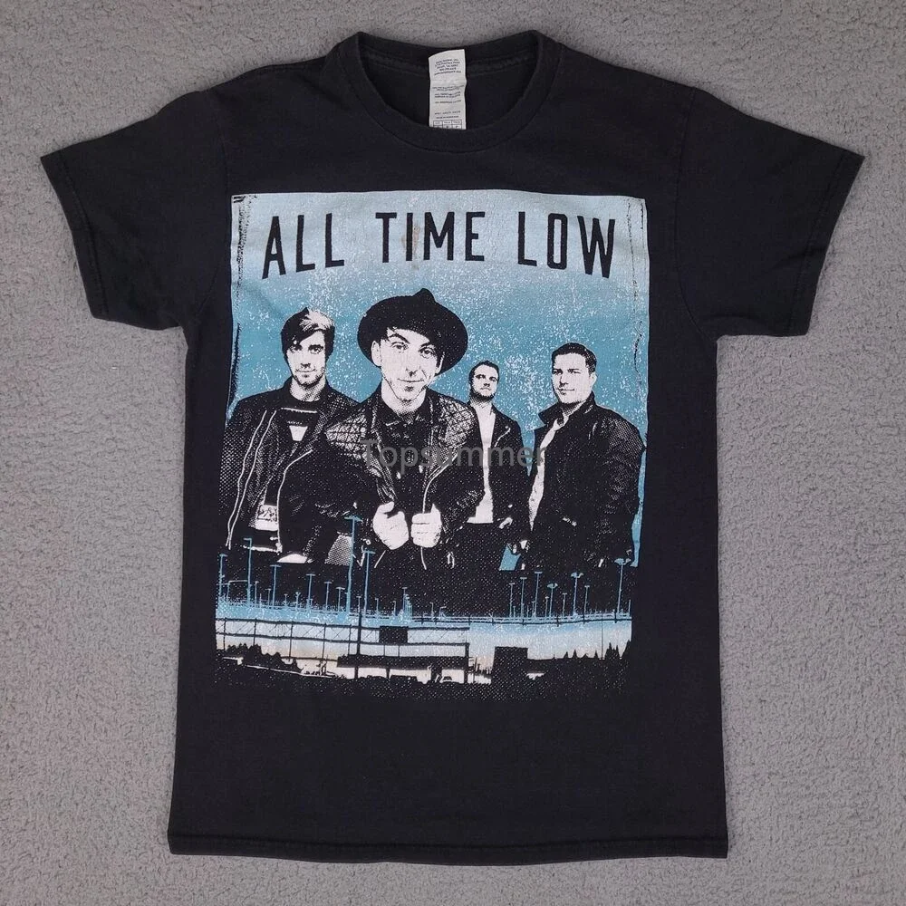 

Все время низкая футболка для взрослых маленький черный The Future Hearts Tour 2015 Band Tee