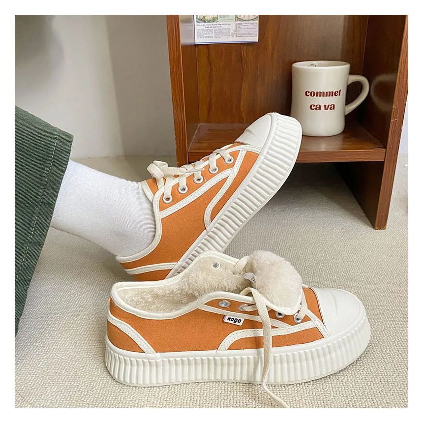 

Women Plush Warm Keeping Canvas Shoes Winter Retro Corduroy Thickened Plush Thick Soled Cotton Shoes Women Board Shoes 24-98