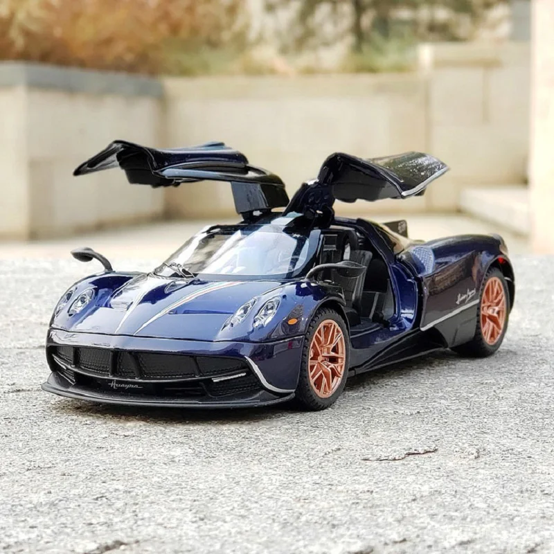 

Pagani Huayra Dinastia Supercar рождественские подарки имитация изысканные Литые и игрушечные автомобили двойная лошадь 1:32 модель автомобиля из сплава