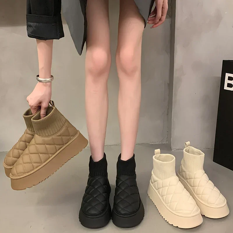 

2023 Winter Snow Boots Women Fashion Slip On Short Boots Female Comfort Keep Warm Platform Flats Women's Footwear