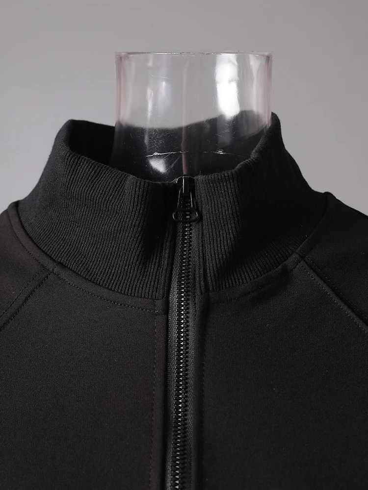 [EAM] Loose Fit Black Irregular Sweatshirt New Turtleneck Long Sleeve Women Big Size Fashion Tide Spring Autumn 2026 JQ021