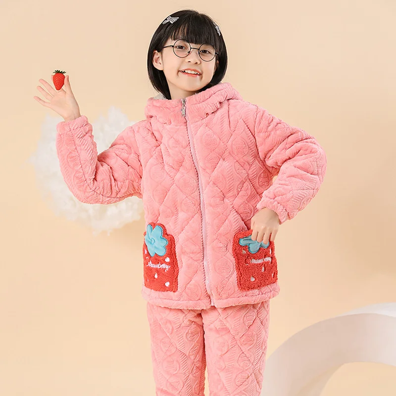 Рисунок 4 - Осенне-зимние милые детские пижамы