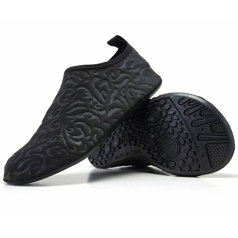 2025 Quick-Drying Aqua Shoes – Lightweight Summer Water Shoes for Men and Women, Soft Anti-Slip Beach Sneakers for Couples, Free Shipping Beach Footwear Beach shoes